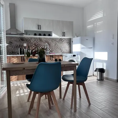 Apartment F *