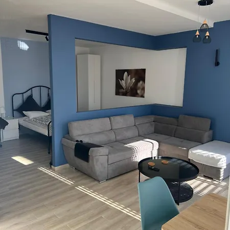 F Apartman